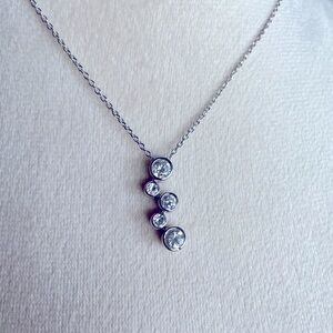 Elegant Silver Pendant Necklace